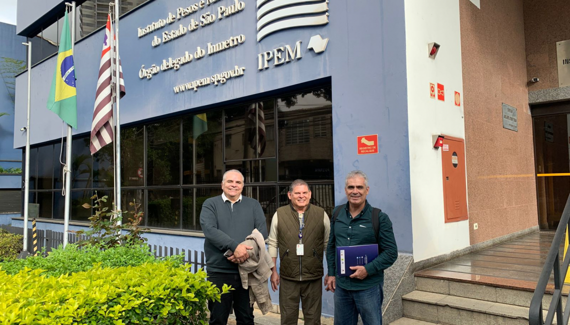 Ipem-SP recebe visita de representantes do Ipem-CE para intercâmbio técnico e institucional